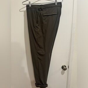 Lululemon Men’s Commission Pant 36